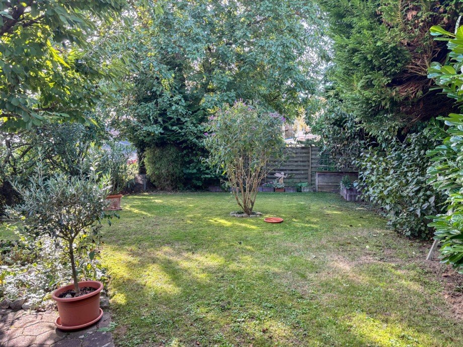 Garten Doppelhaush�lfte Spenge