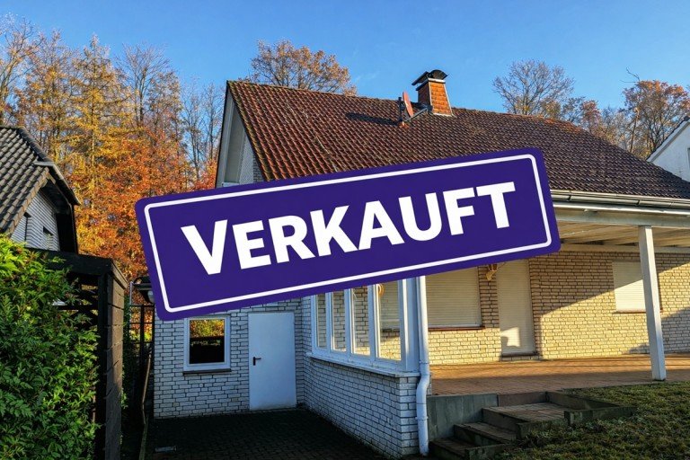 Hausansicht Spenge Einfamilienhaus --VERKAUFT--Idyllisches 1-2 Familienhaus am Waldrand � mit Garten, Terrasse & Balkon!