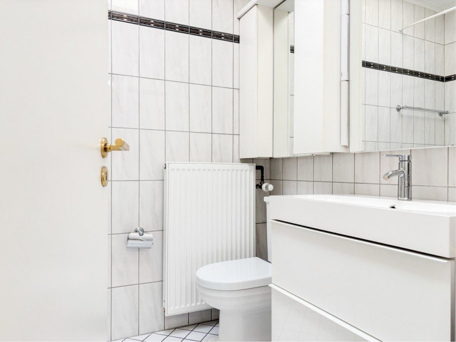 6 Badezimmer OG 1 Reihenendhaus Herford