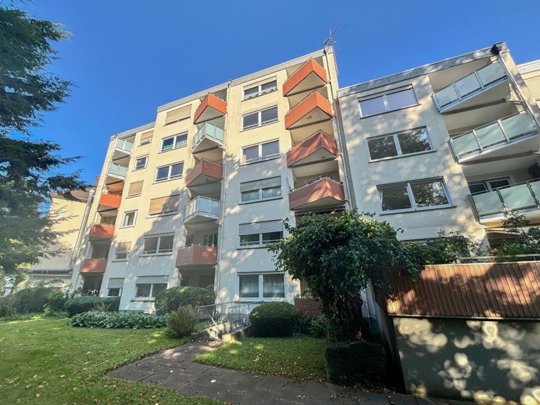 Hausansicht (2) Herford Etagenwohnung Vermietete 2-Zimmer-Eigentumswohnung mit Entwicklungspotenzial