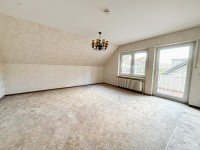 Bild (fae7983c066a0fa029e3352c4105039d): --VERKAUFT--Idyllisches 1-2 Familienhaus am Waldrand � mit Garten, Terrasse & Balkon!